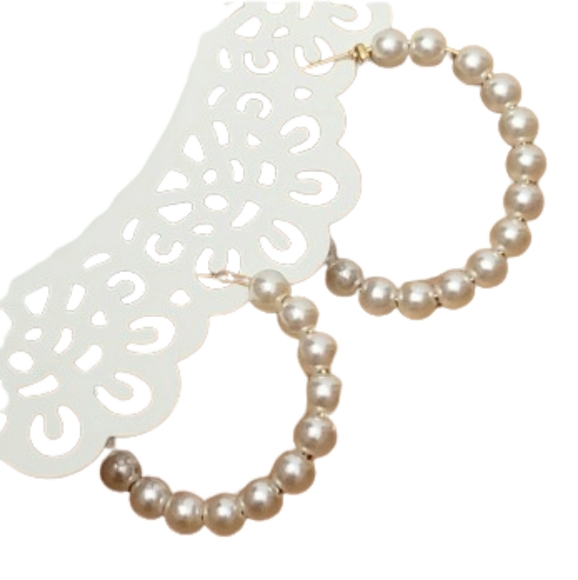 Cute Champagne Pearly Pearl Hoops - Picture 1 of 4